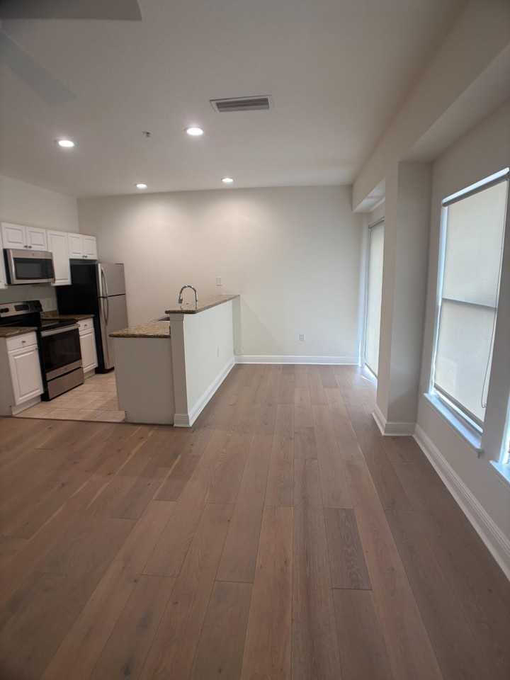 150 Se 3rd Ave #13 - Photo 2 of 19