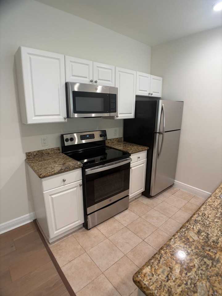 150 Se 3rd Ave #13 - Photo 6 of 19