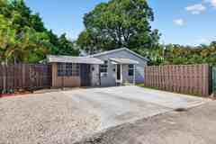 2702 Ne 9th Ave #1-2 - Photo 1 of 1