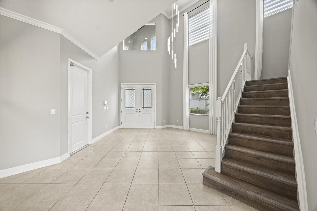 16007 Whippoorwill Cir - Photo 7 of 50