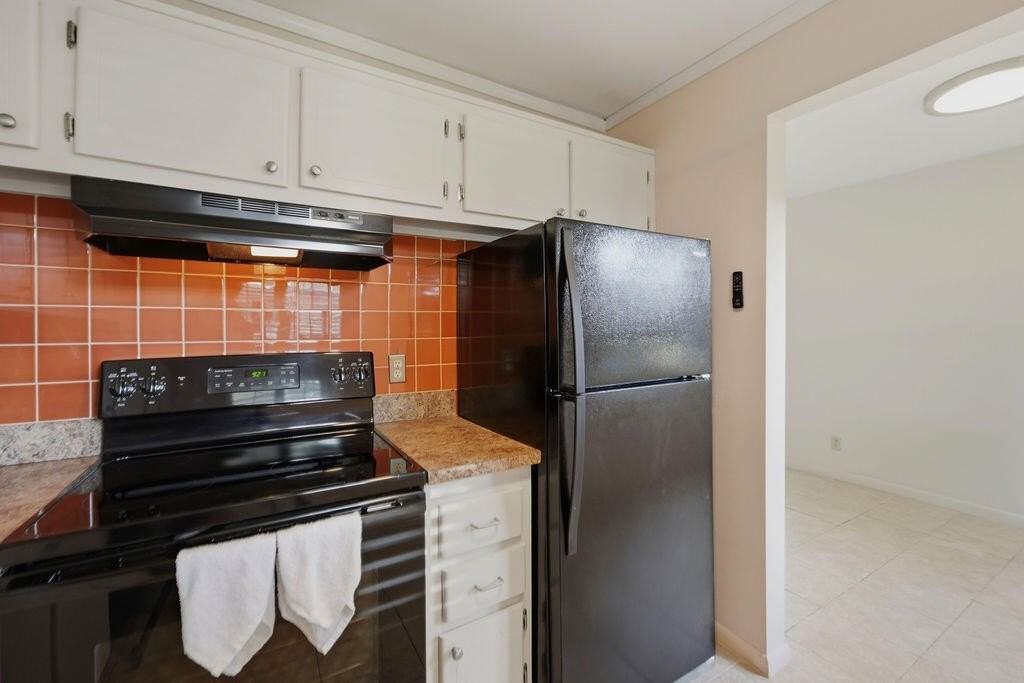 132 Cambridge F #132 - Photo 7 of 29
