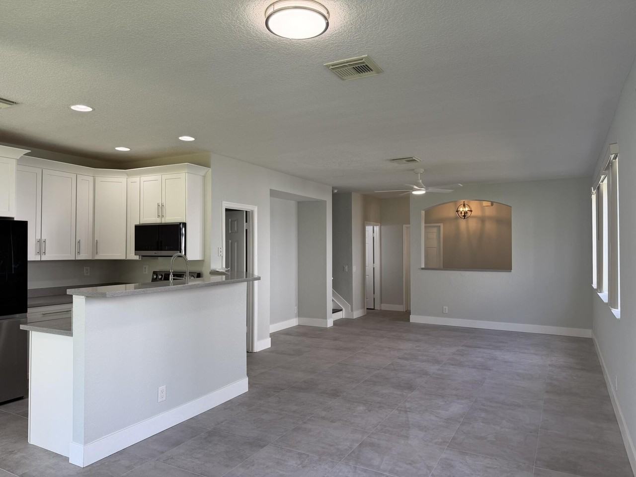 3251 Laurel Ridge Cir