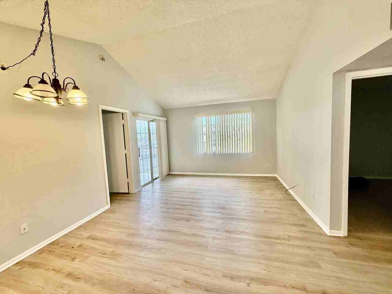 1673 Se Green Acres Cir - Photo 3 of 18