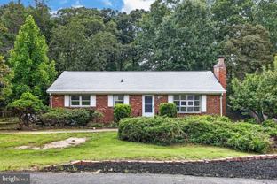 6104 Saint John Dr - Photo 1 of 1