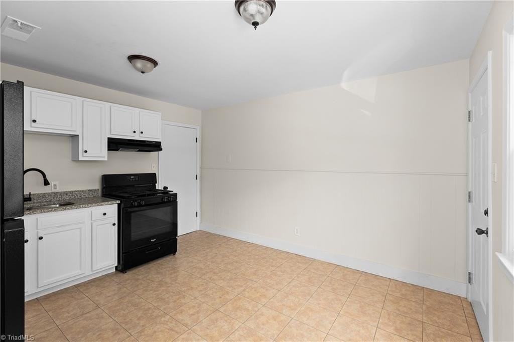 1317 Pleasant St - Photo 7 of 15