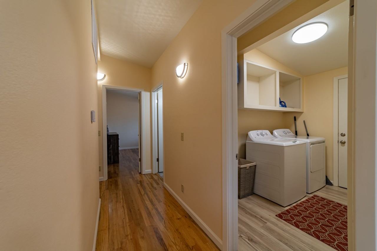 1732 L St - Photo 5 of 26