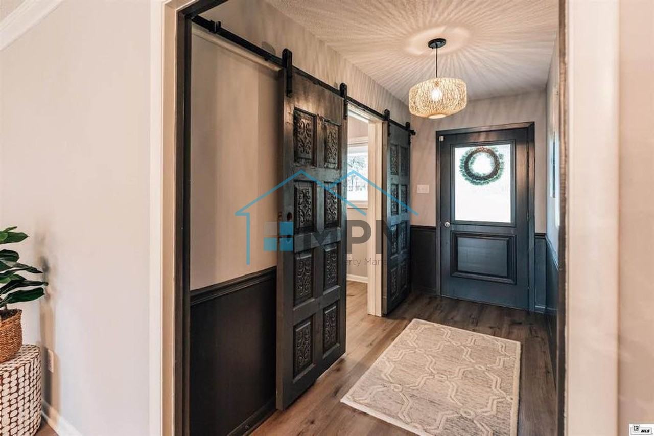 309 Darbonne Dr #1 - Photo 4 of 19