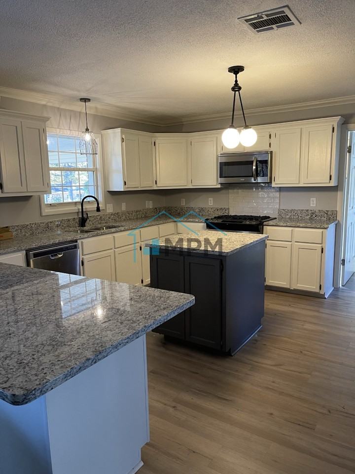 309 Darbonne Dr #1 - Photo 5 of 19