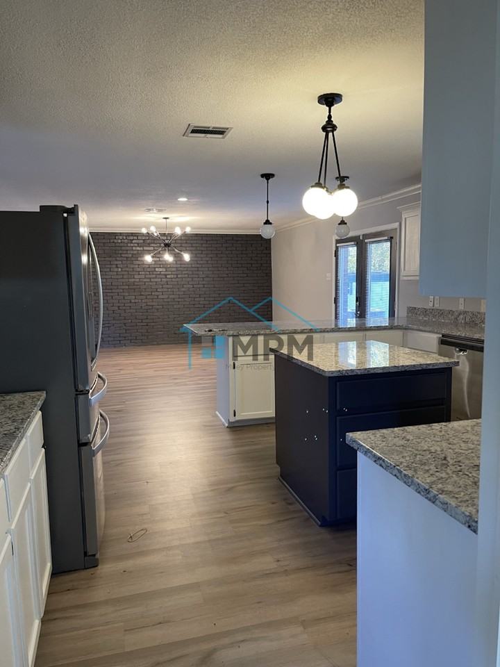 309 Darbonne Dr #1 - Photo 6 of 19