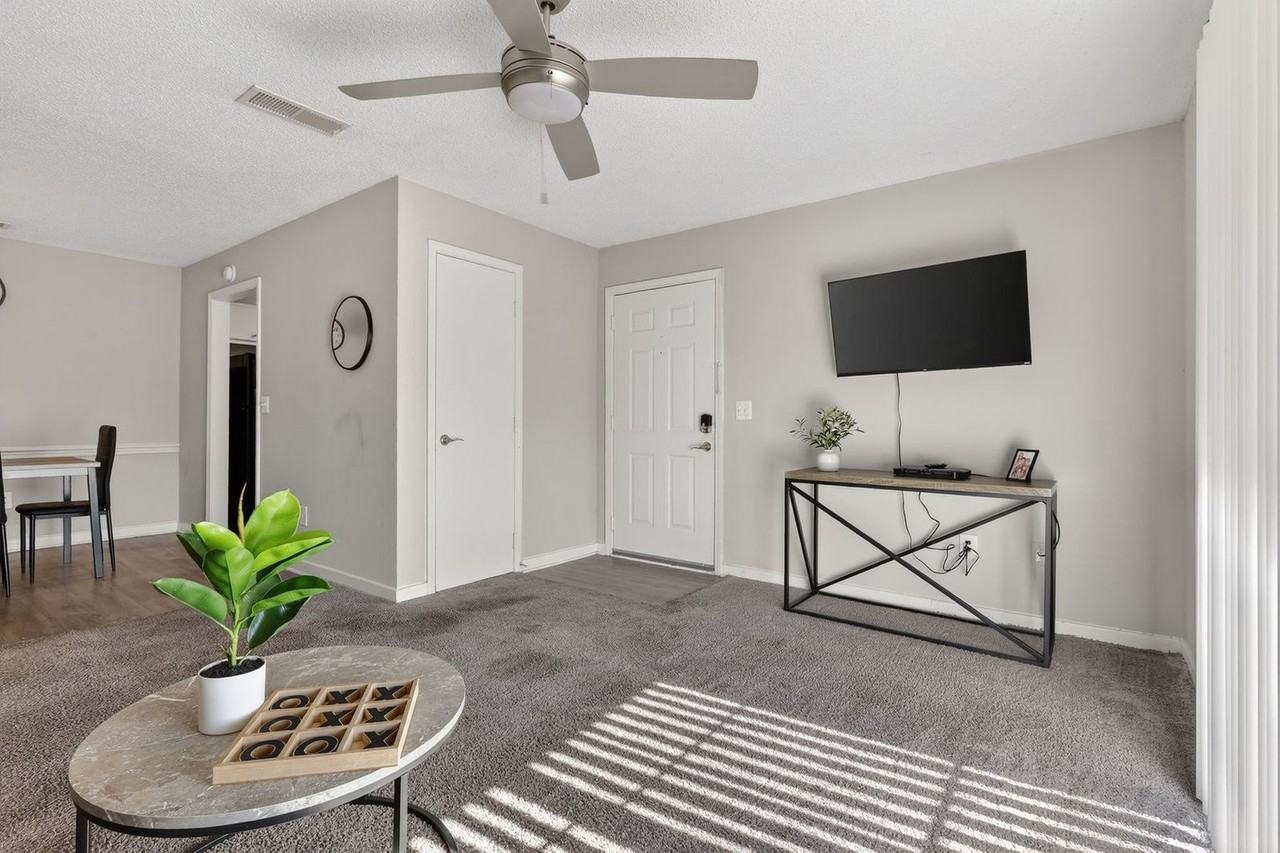 50 Northtown Drive - Photo 6 of 25