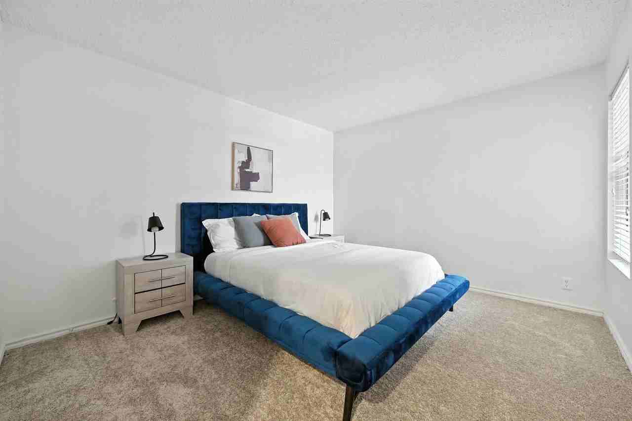 1071 Clayton Lane - Photo 4 of 23