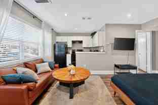 8902 Park Ln - Photo 1 of 1