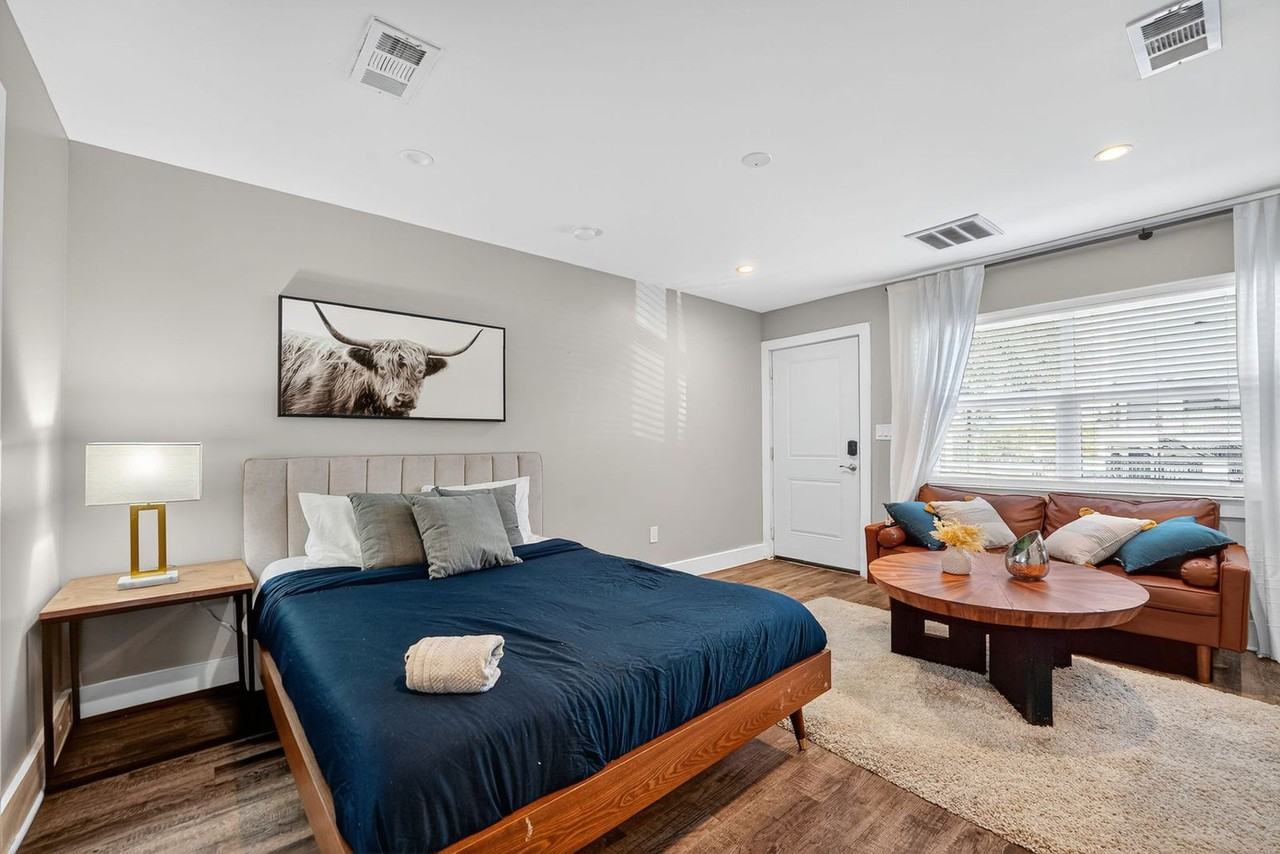 8902 Park Ln #1613171P - Photo 6 of 13