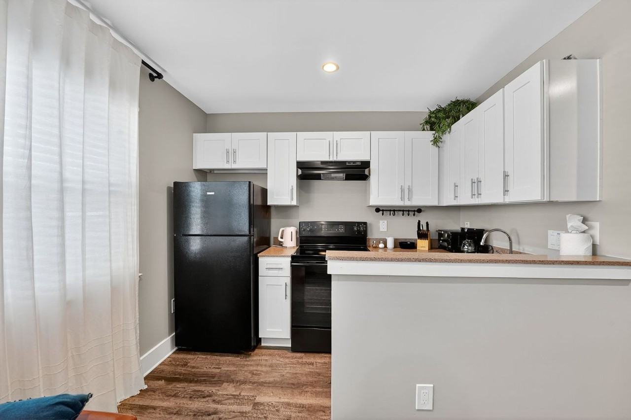 8902 Park Ln #1613171P - Photo 7 of 13