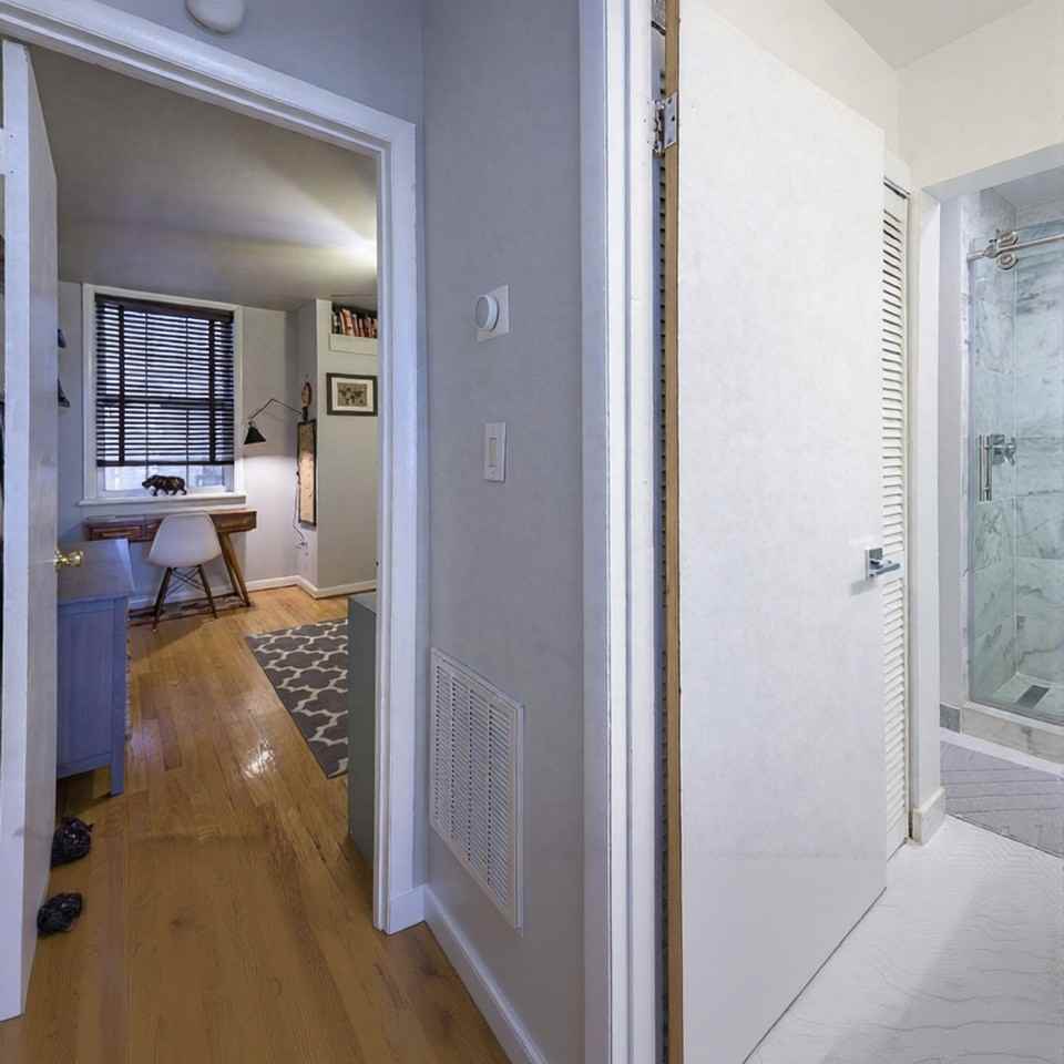 1340 Vermont Ave Nw #1611057P - Photo 7 of 12