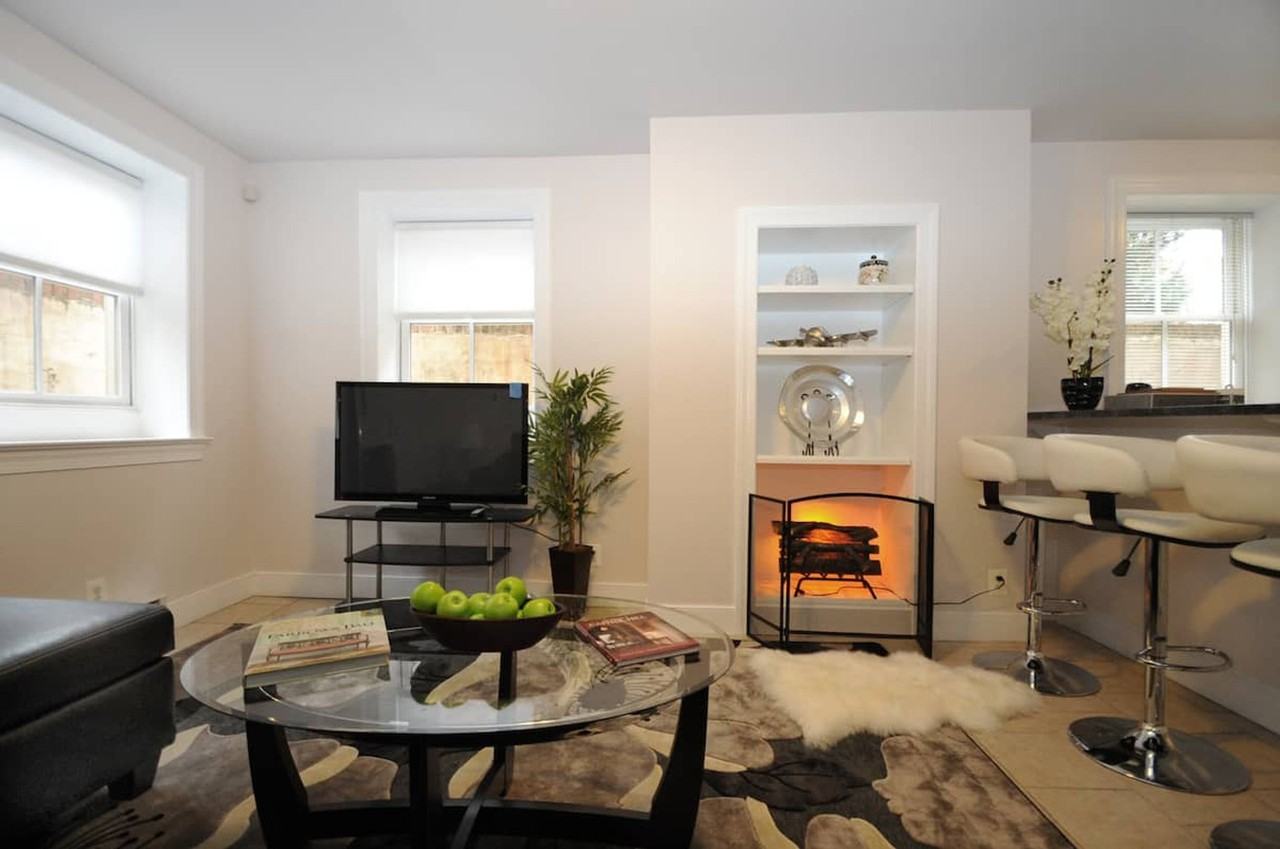 724 E Capitol St Ne #1610323P - Photo 4 of 10