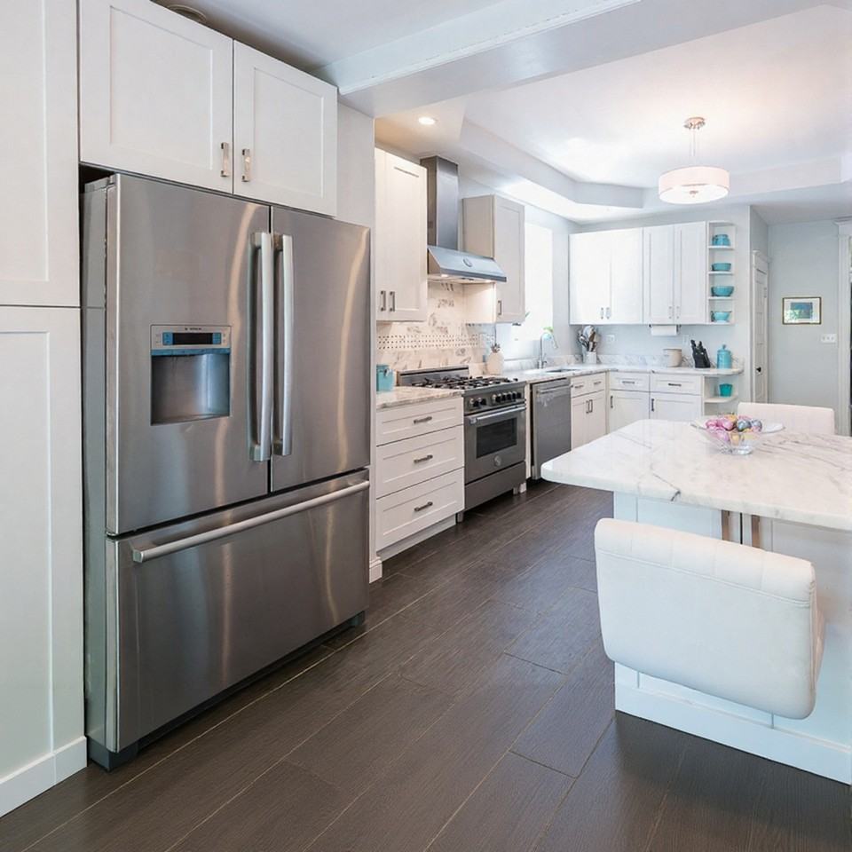 723 5th Street Northeast - Photo 3 of 24