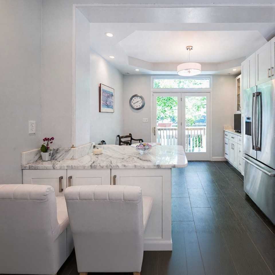 723 5th Street Northeast - Photo 4 of 24