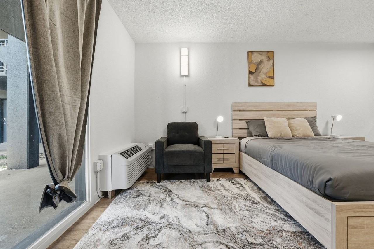 824 Camino La Costa #1612603P - Photo 6 of 20