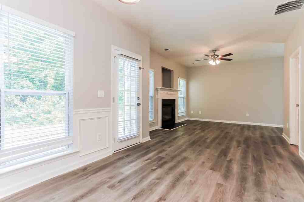 76 Darbys Run Ct - Photo 4 of 17