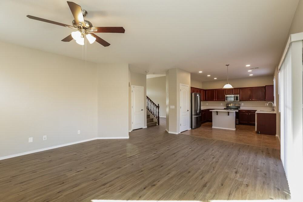 3734 W Apollo Rd - Photo 5 of 17