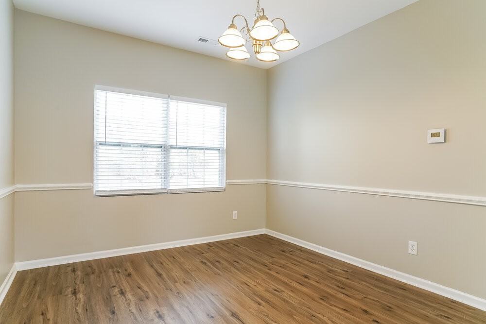 4709 Alenja Ln - Photo 6 of 17