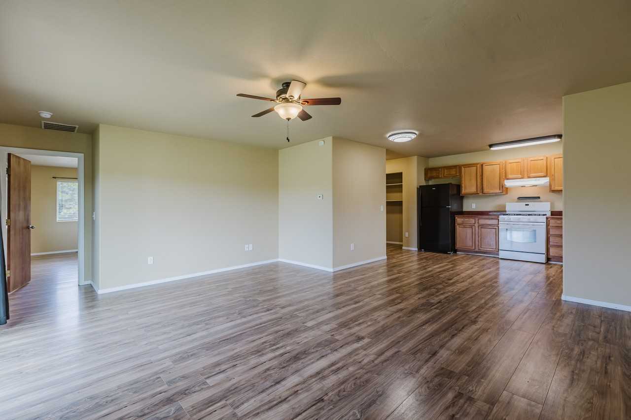 55 Navajo Ct #1 - Photo 3 of 31
