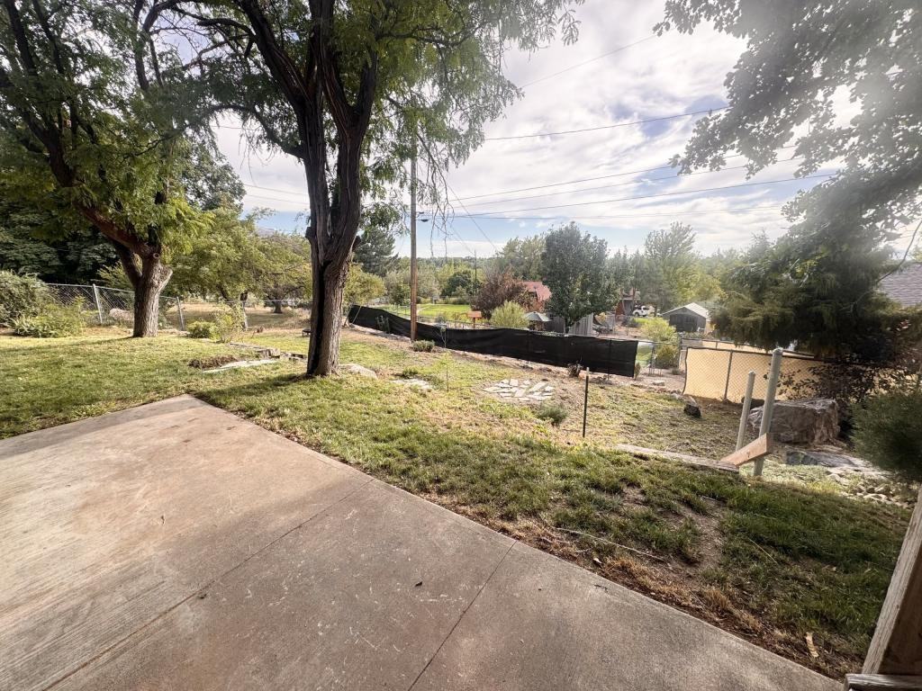 751 N Highland Blvd - Photo 3 of 23
