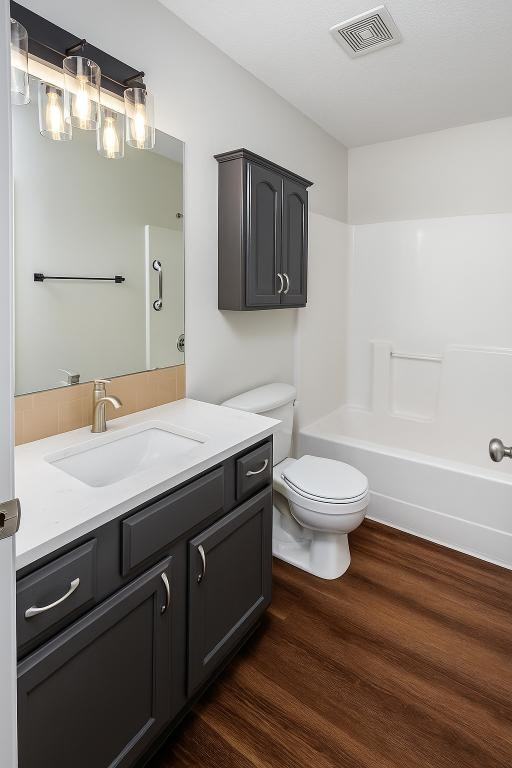 221 S Maize Rd - Photo 6 of 13