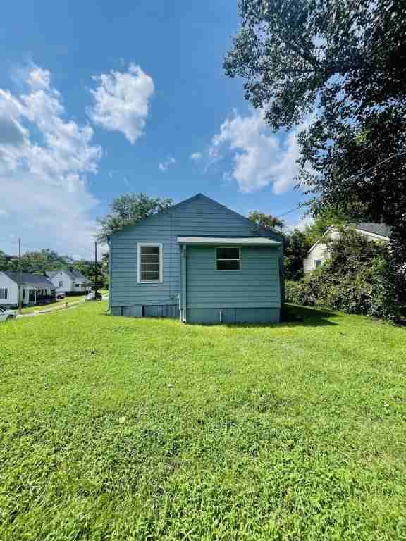 707 Southern St - Photo 3 of 22