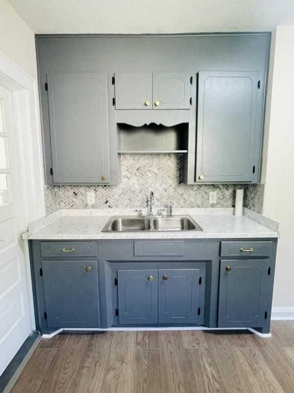 707 Southern St - Photo 6 of 22