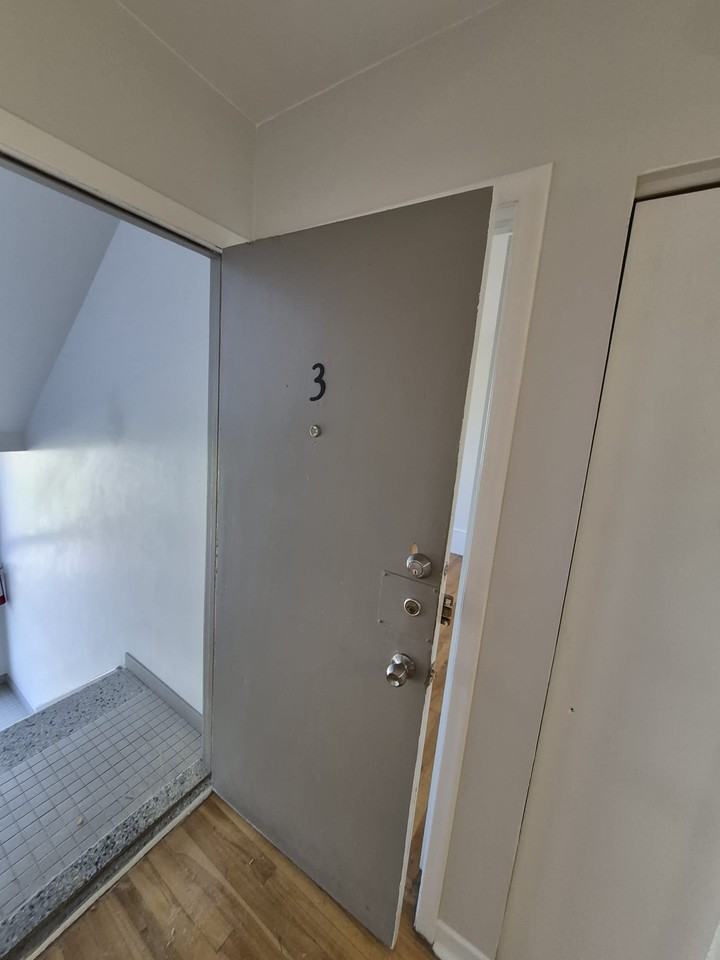 351 Rue Saint-Laurent Ouest #3 - Photo 7 of 16
