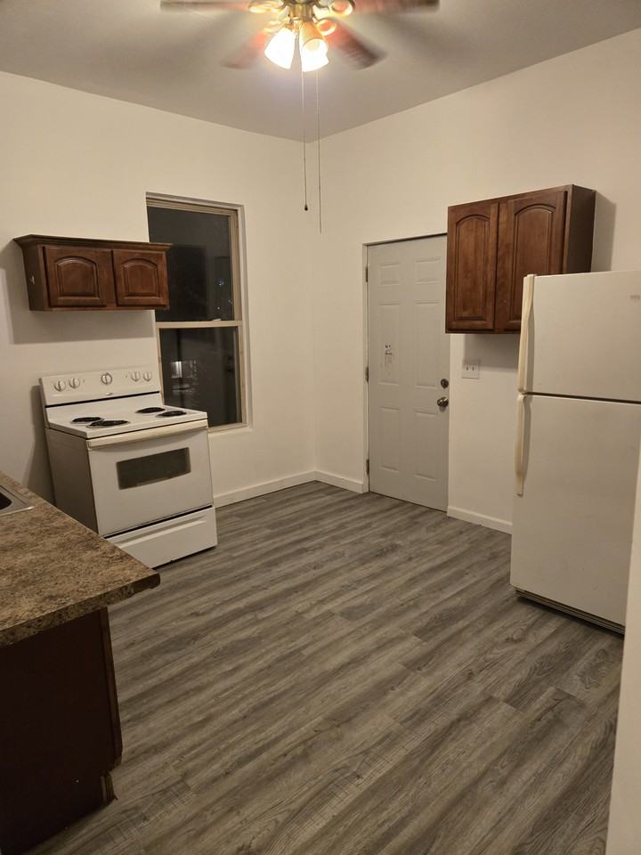 114 Hedges St #1 - Photo 6 of 14
