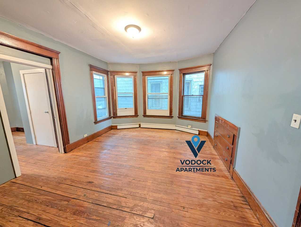 582 Ferry Street #1L - Photo 7 of 19
