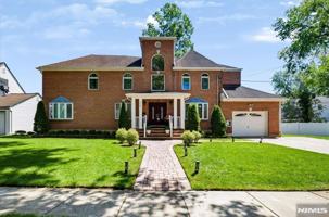 featured image of 198 Munn Ave