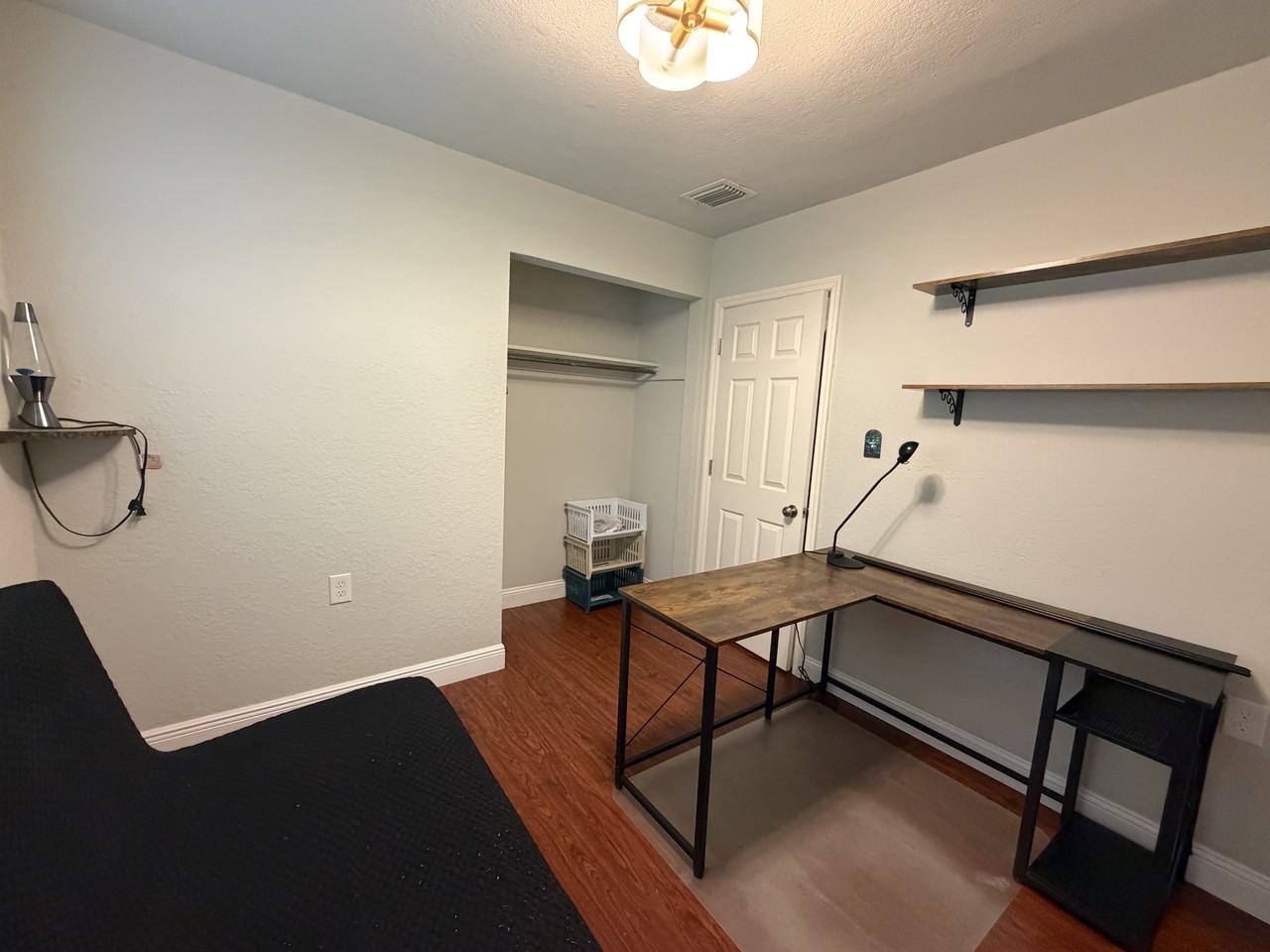 2825 Sprague Dr - Photo 2 of 15
