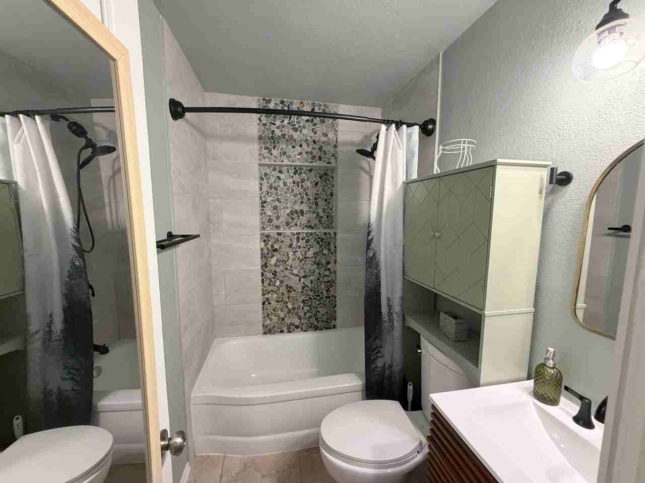 2825 Sprague Dr - Photo 3 of 15