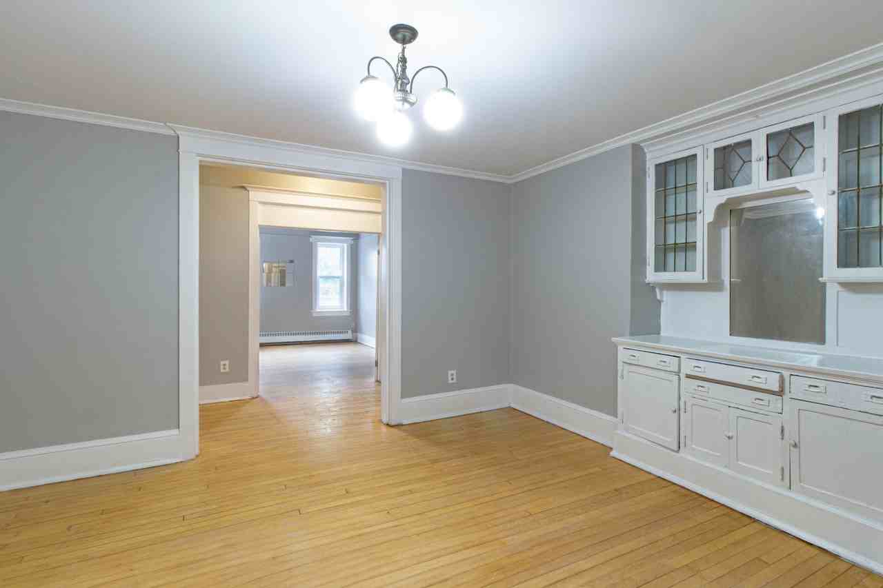 359 Elgin Street - Photo 5 of 12