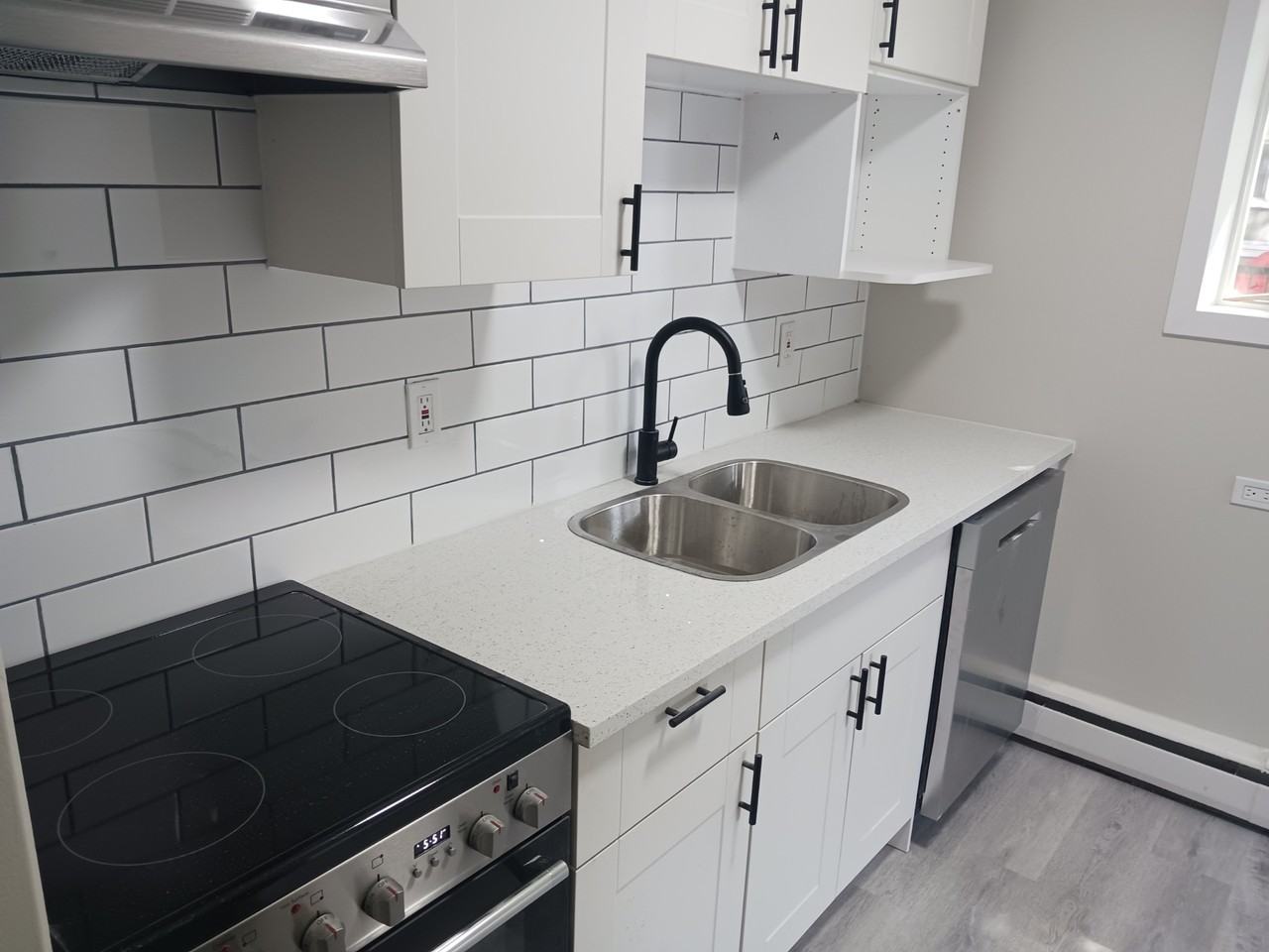Gemini Apartments - Photo 2 of 7