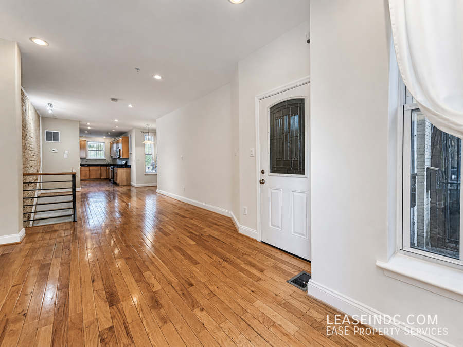68 V St Nw #A - Photo 2 of 34