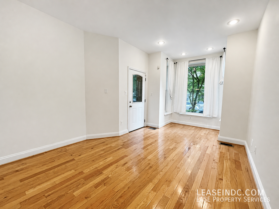 68 V St Nw #A - Photo 6 of 34