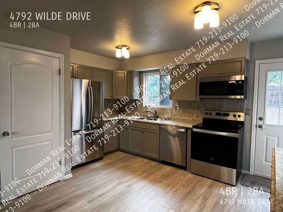 4792 Wilde Dr - Photo 4 of 21