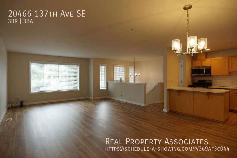 20466 137th Ave Se - Photo 2 of 31