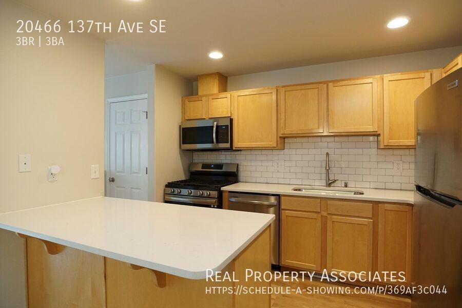 20466 137th Ave Se - Photo 4 of 31