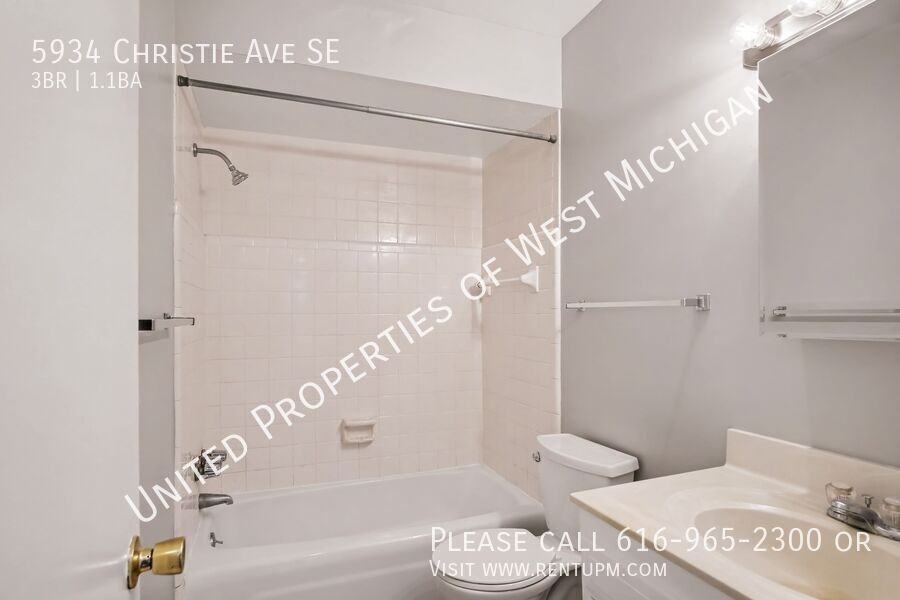 5934 Christie Ave Se - Photo 7 of 15