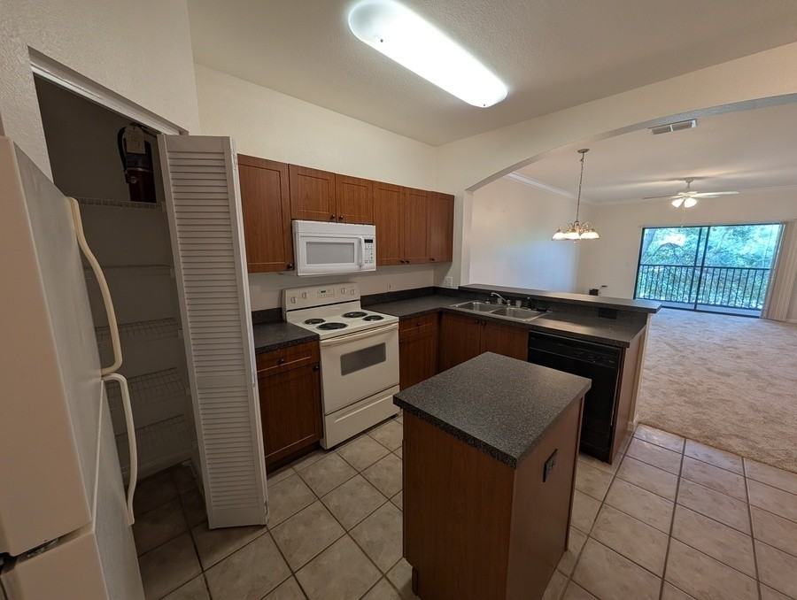 2218 Portofino Pl #24-0241 - Photo 4 of 13