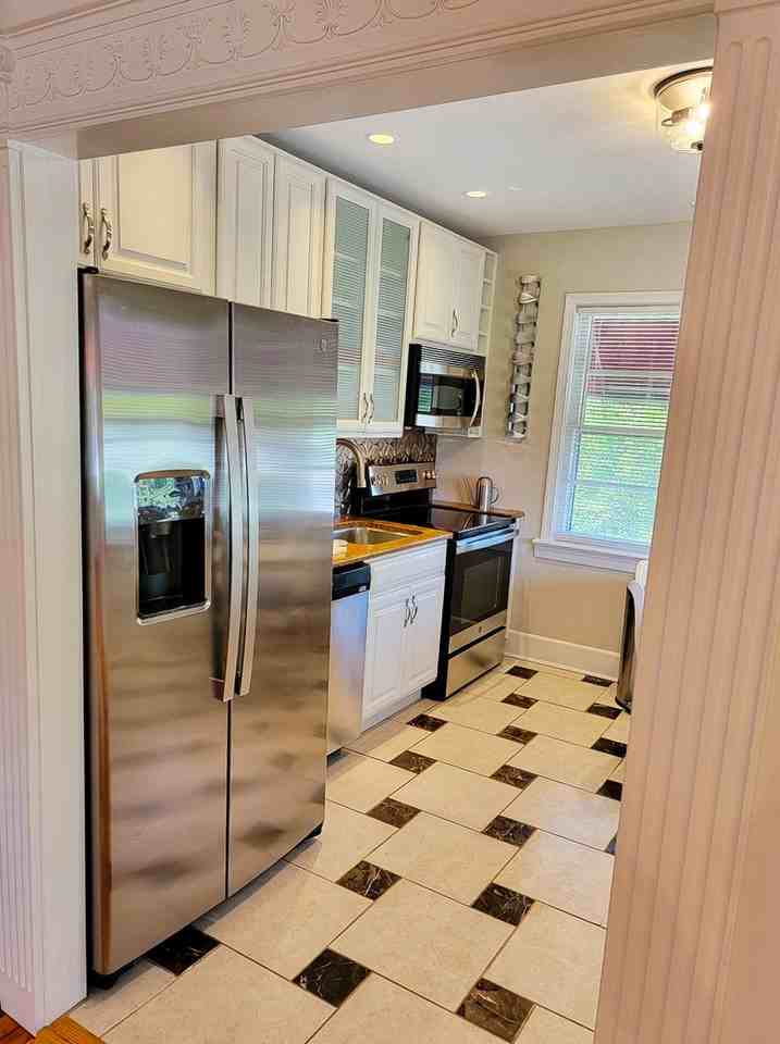 1219 Nottingham Rd #2 - Photo 4 of 13