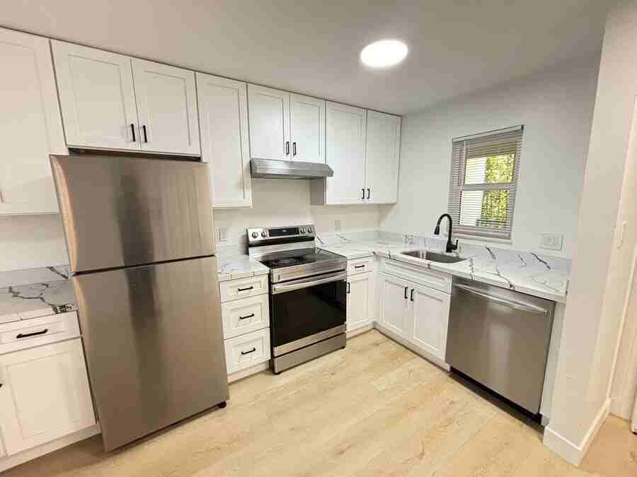 1739 Addison St #2 - Photo 3 of 21