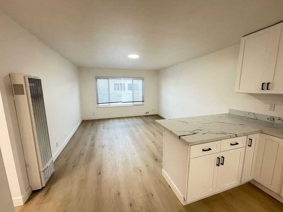 1739 Addison St #2 - Photo 5 of 21