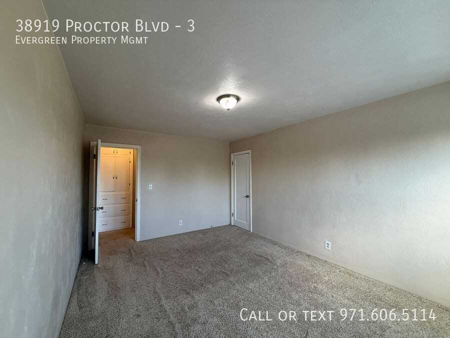 38919 Proctor Blvd #3 - Photo 7 of 10